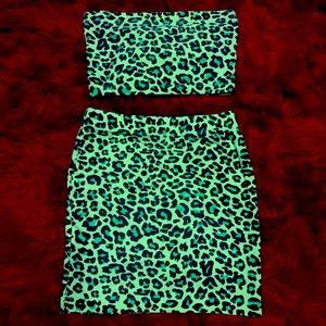 2 piece set in neon cheetah print